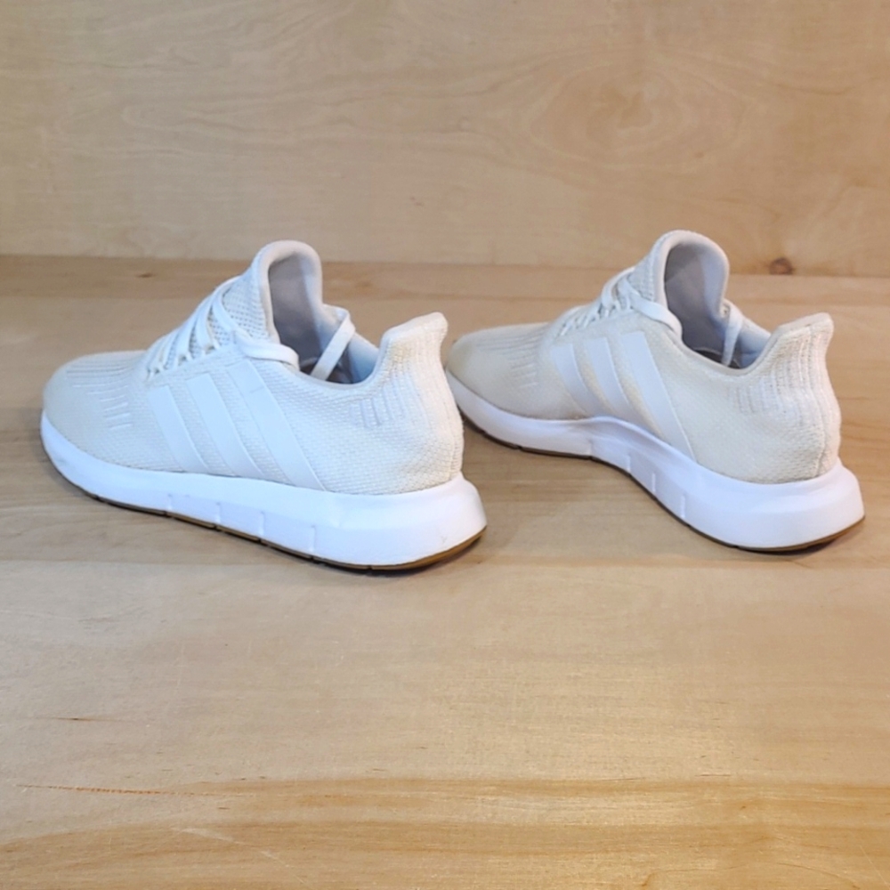 Adidas Swift Run 1.0 Classic Mens All White Knit Size 7 Athletic Sneakers - Picture 6 of 10